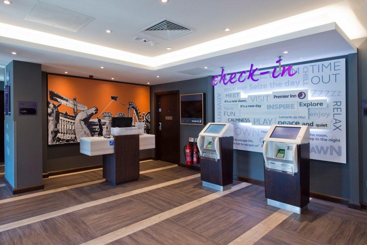Premier Inn Sevenoaks Eksteriør bilde